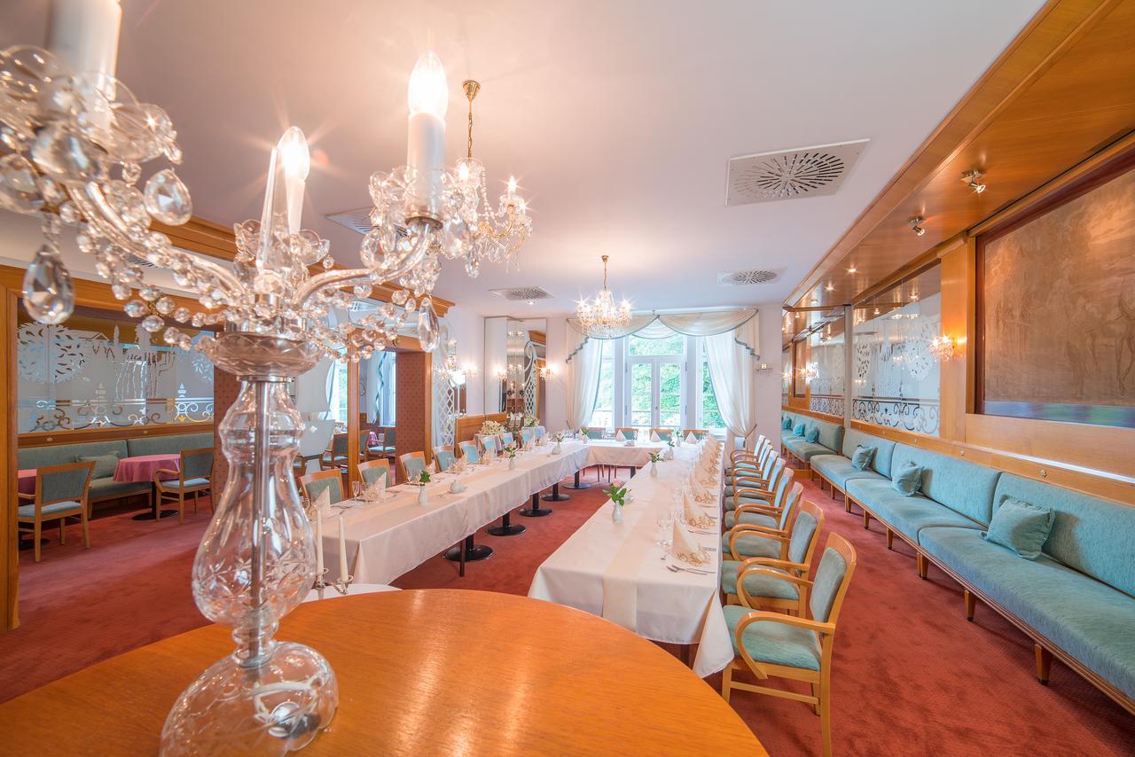 Hotel Three Lilies Inkl Aquaforum Františkovy Lázně Екстериор снимка